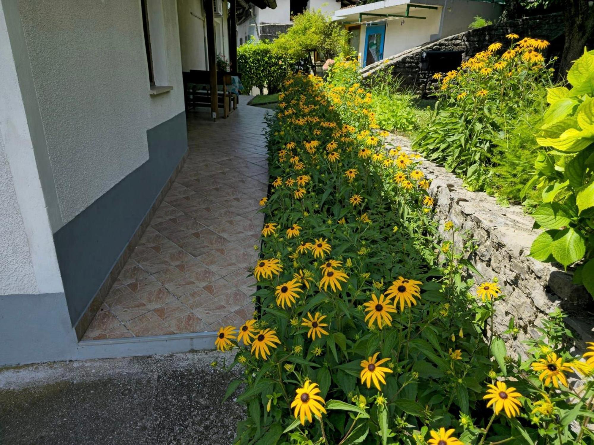 Holiday House Near The Soca River Tolmin Exterior foto